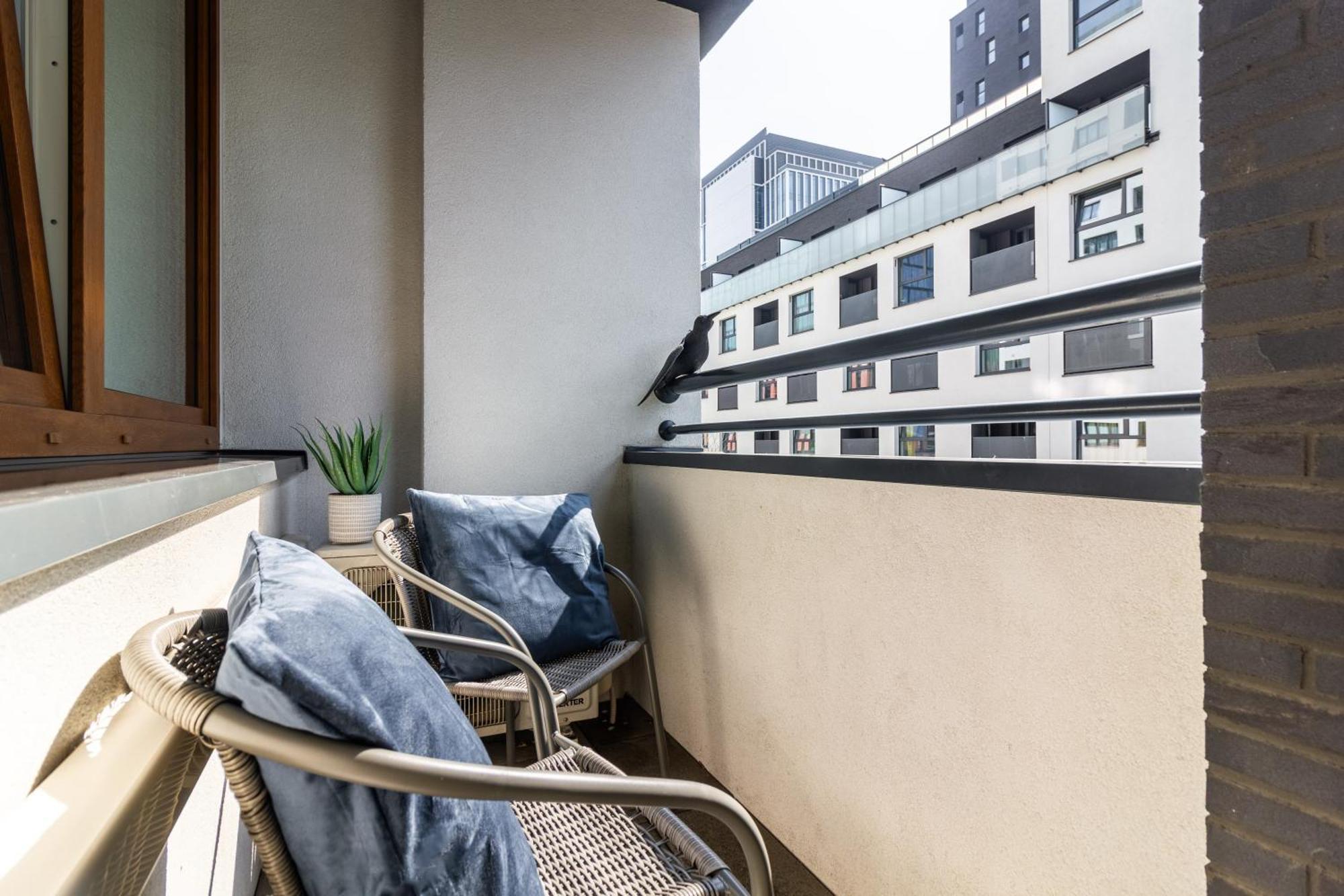 Apartament Near Sky Tower Free Parking For 2 Cars Wrocław Eksteriør bilde